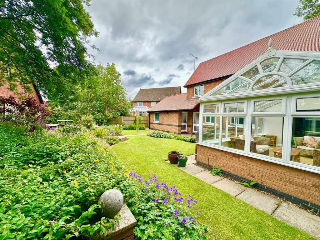Additional property image - Hidcote Close, Wistaston, Cheshire