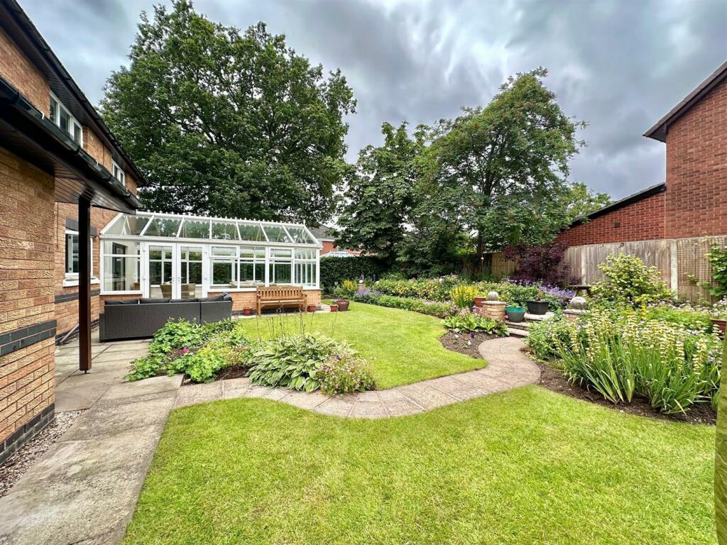 Additional property image - Hidcote Close, Wistaston, Cheshire