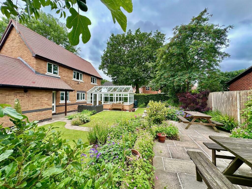 Additional property image - Hidcote Close, Wistaston, Cheshire