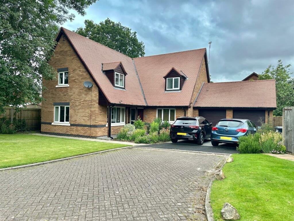 Additional property image - Hidcote Close, Wistaston, Cheshire