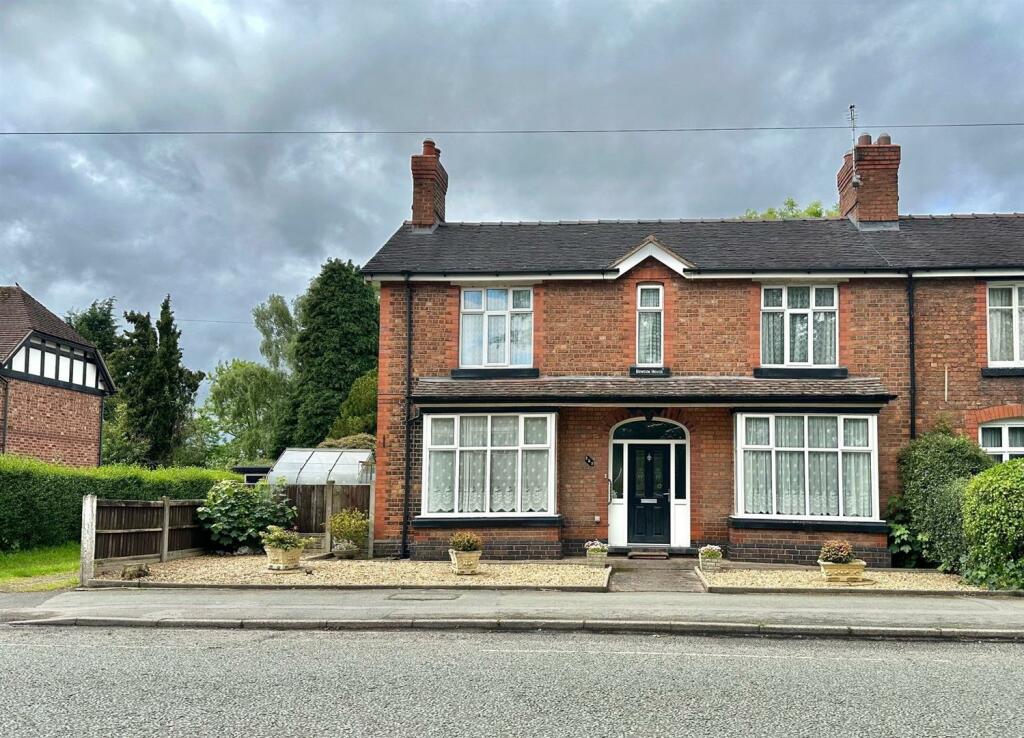 Main image of property: Crewe Road, Willaston, Cheshire