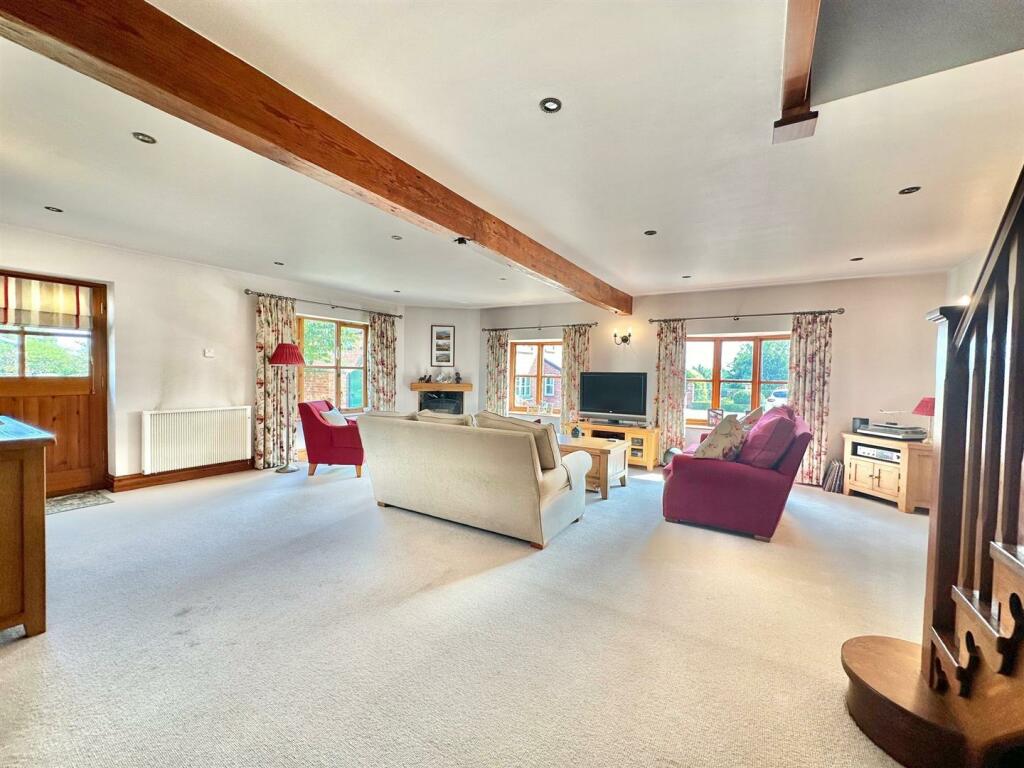 Additional property image - Chester Road, Stoke, Nantwich, Cheshire