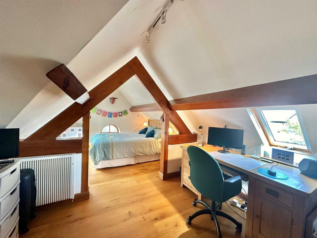 Additional property image - Chester Road, Stoke, Nantwich, Cheshire