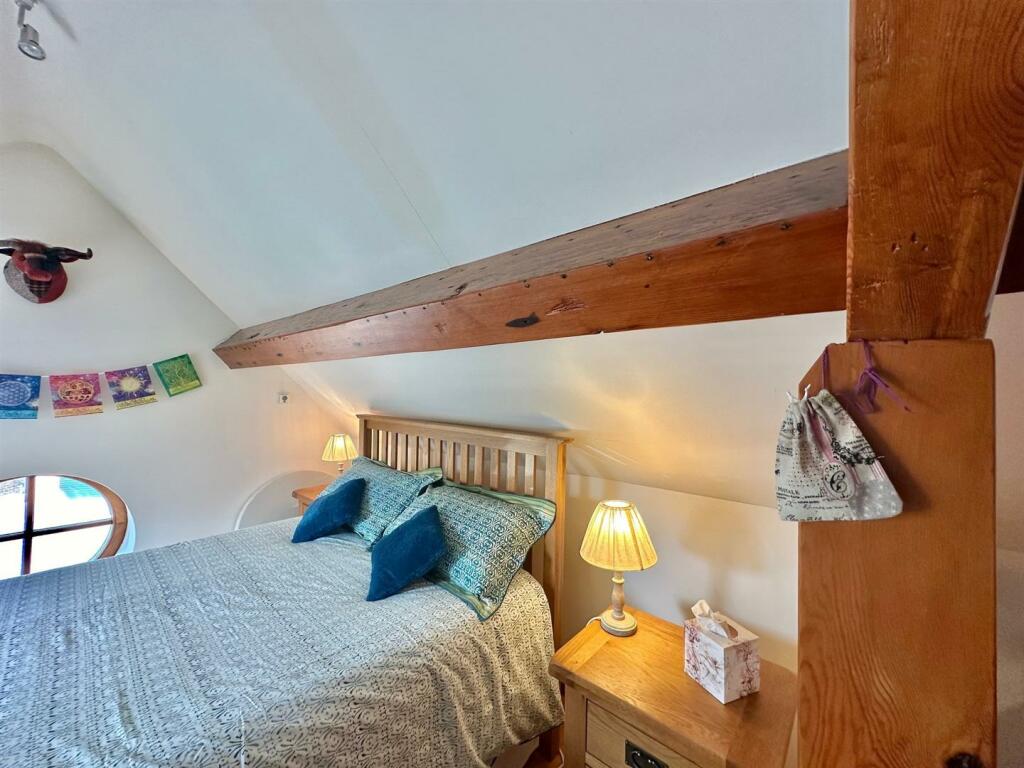 Additional property image - Chester Road, Stoke, Nantwich, Cheshire