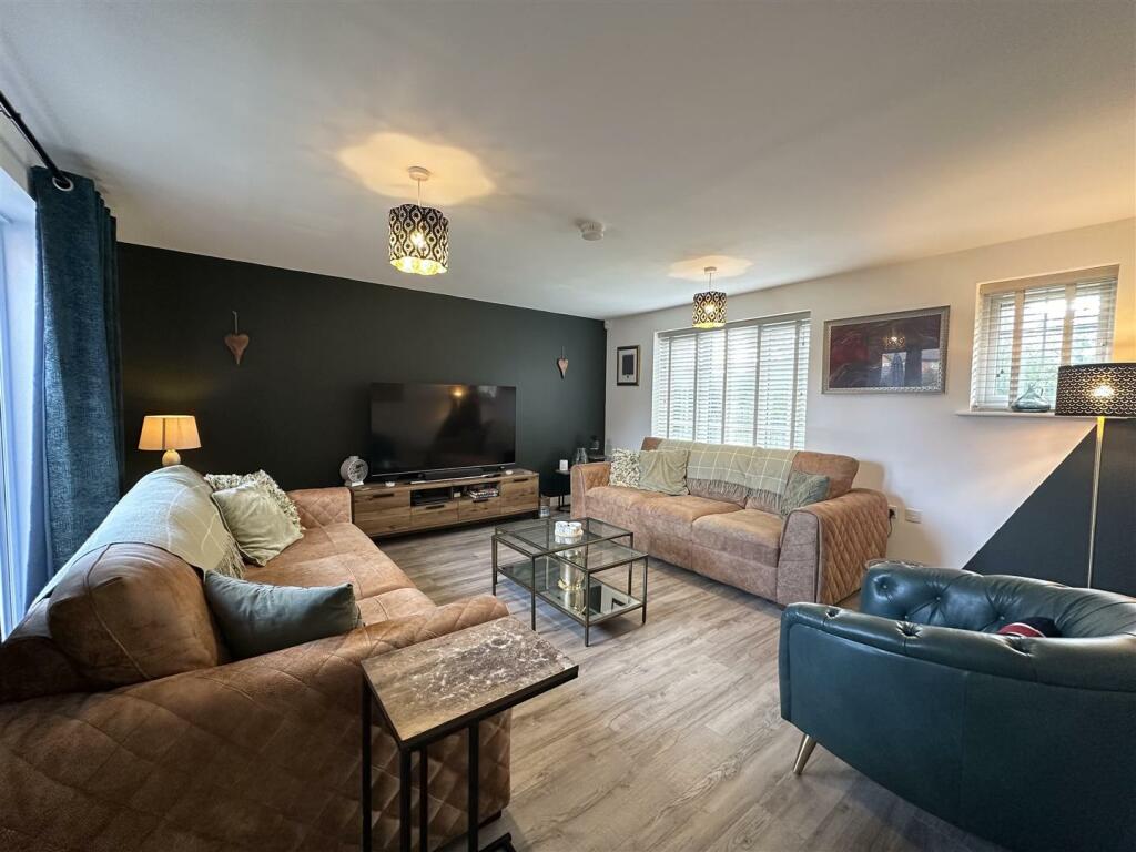 Additional property image - William Stockton Close, Shavington, Cheshire