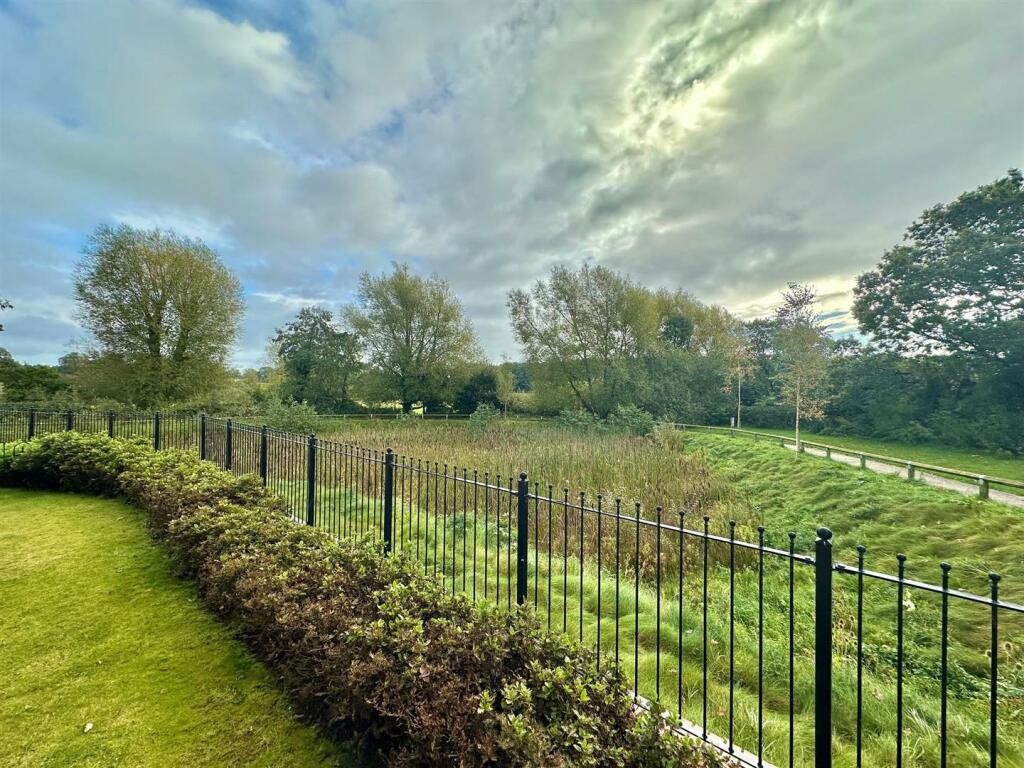 Additional property image - William Stockton Close, Shavington, Cheshire