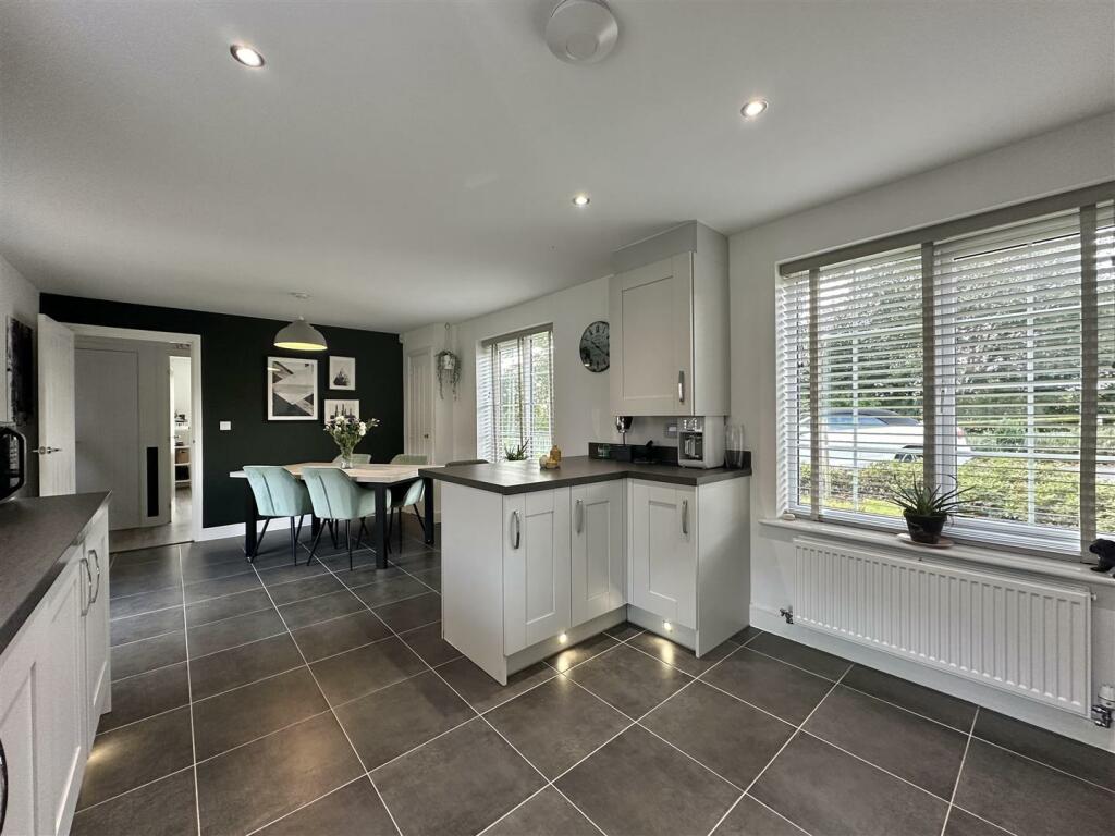 Additional property image - William Stockton Close, Shavington, Cheshire