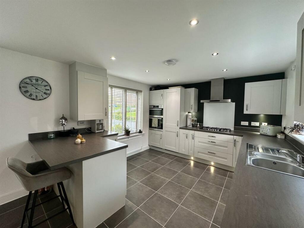 Additional property image - William Stockton Close, Shavington, Cheshire