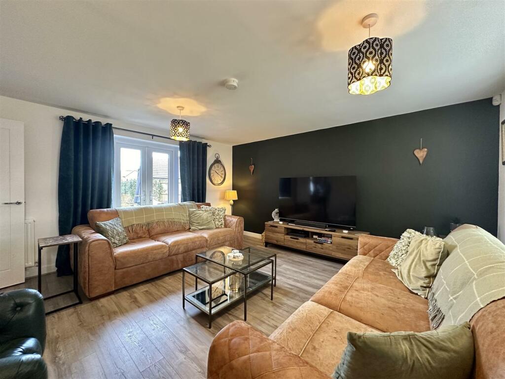 Additional property image - William Stockton Close, Shavington, Cheshire