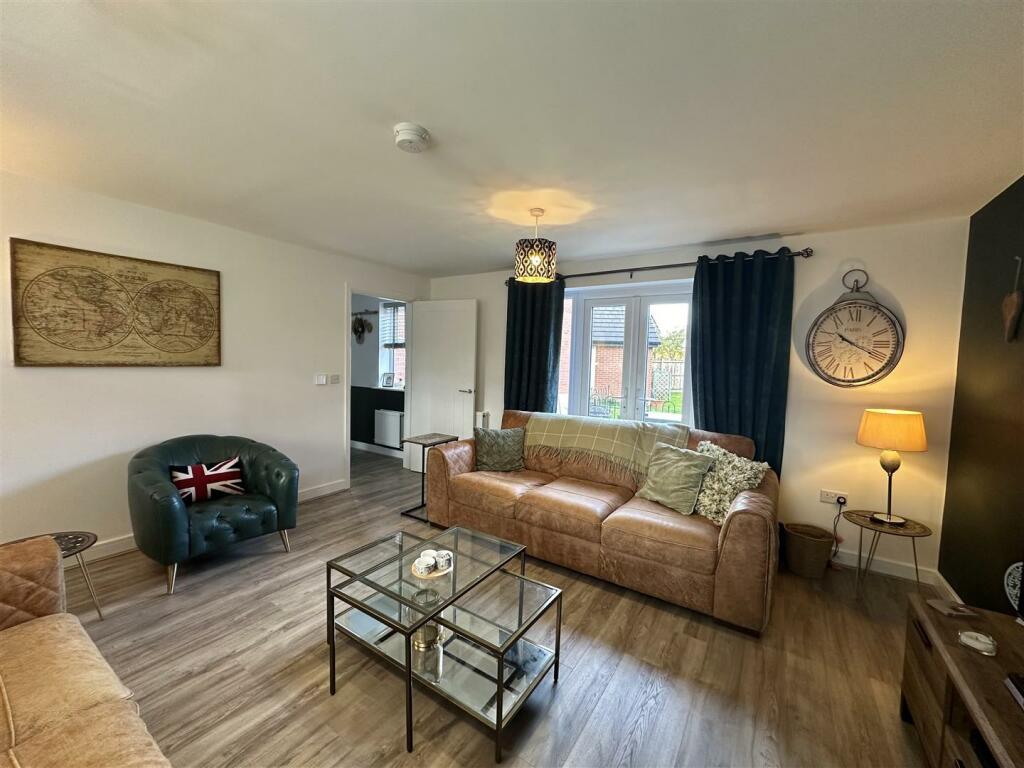 Additional property image - William Stockton Close, Shavington, Cheshire