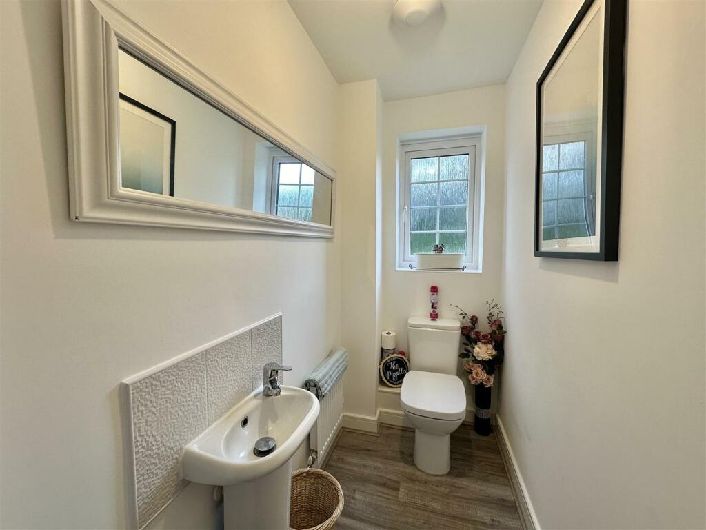 Additional property image - William Stockton Close, Shavington, Cheshire