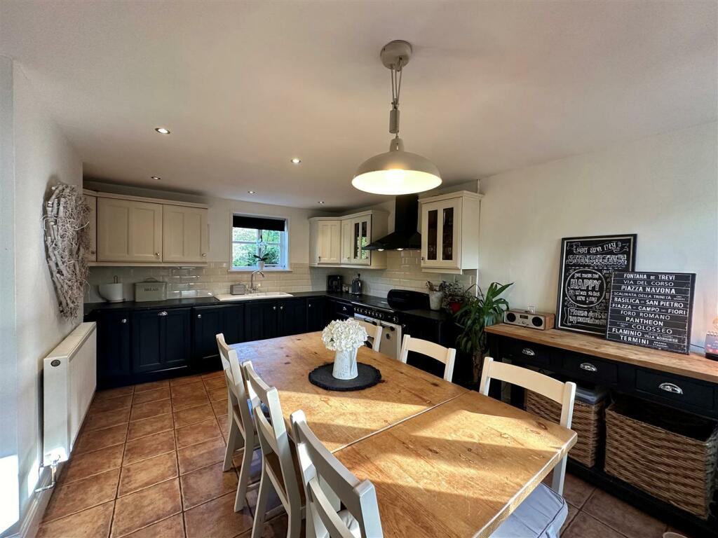 Additional property image - Wrenbury Road, Wrenbury, Nantwich, Cheshire
