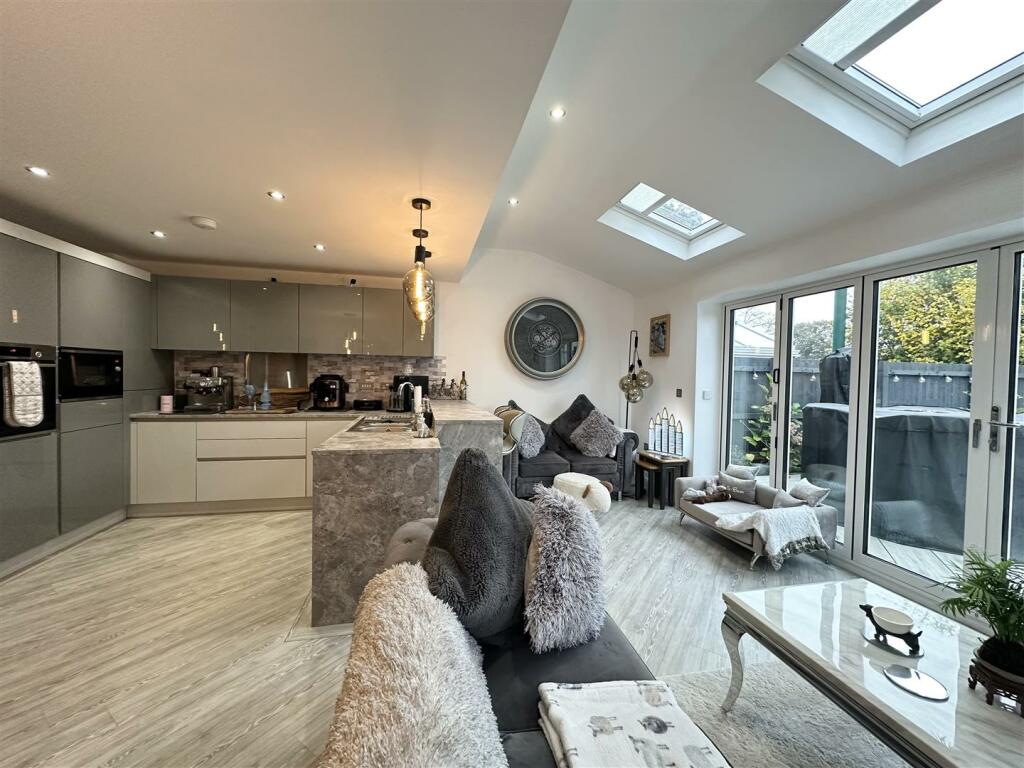 Additional property image - Cooperage Way, Aston, Cheshire