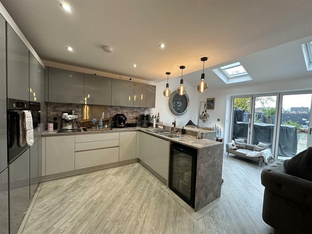 Additional property image - Cooperage Way, Aston, Cheshire