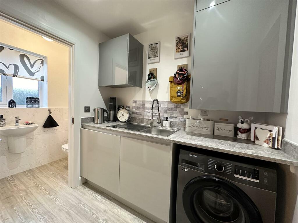 Additional property image - Cooperage Way, Aston, Cheshire