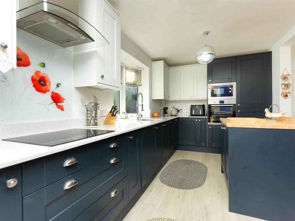 Additional property image - Mount Close, Nantwich, Cheshire