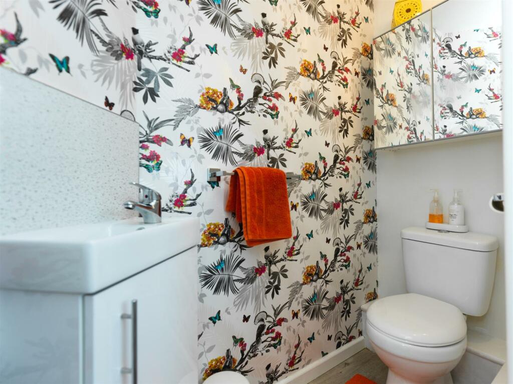 Additional property image - Mount Close, Nantwich, Cheshire