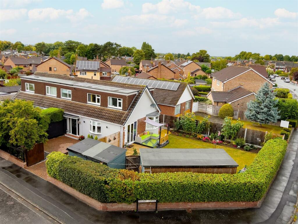 Additional property image - Mount Close, Nantwich, Cheshire