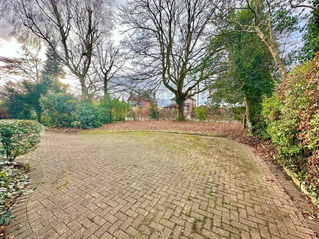 Additional property image - Rope Lane, Wistaston, Cheshire