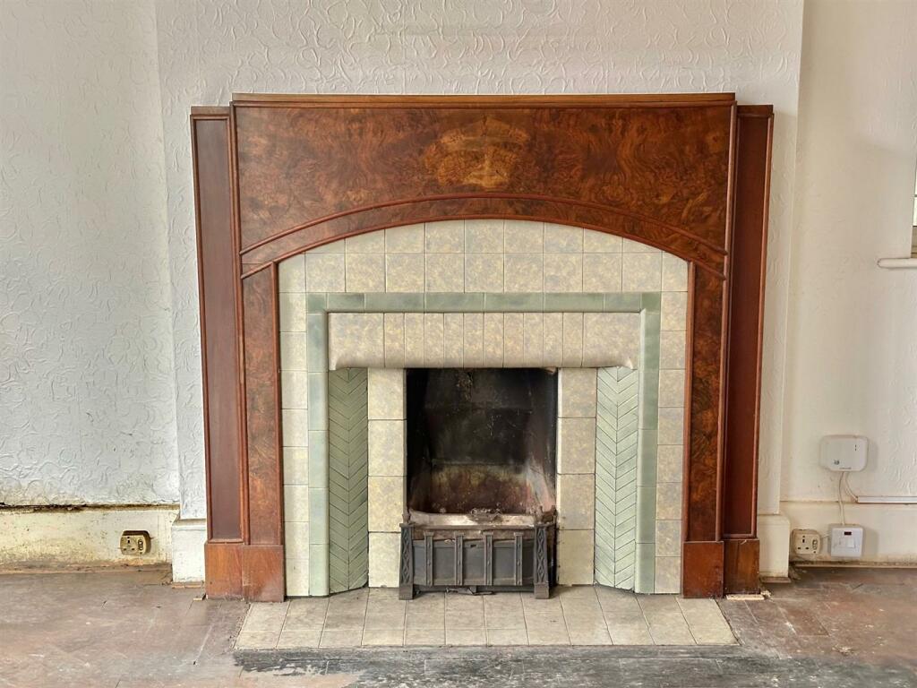 Additional property image - Rope Lane, Wistaston, Cheshire