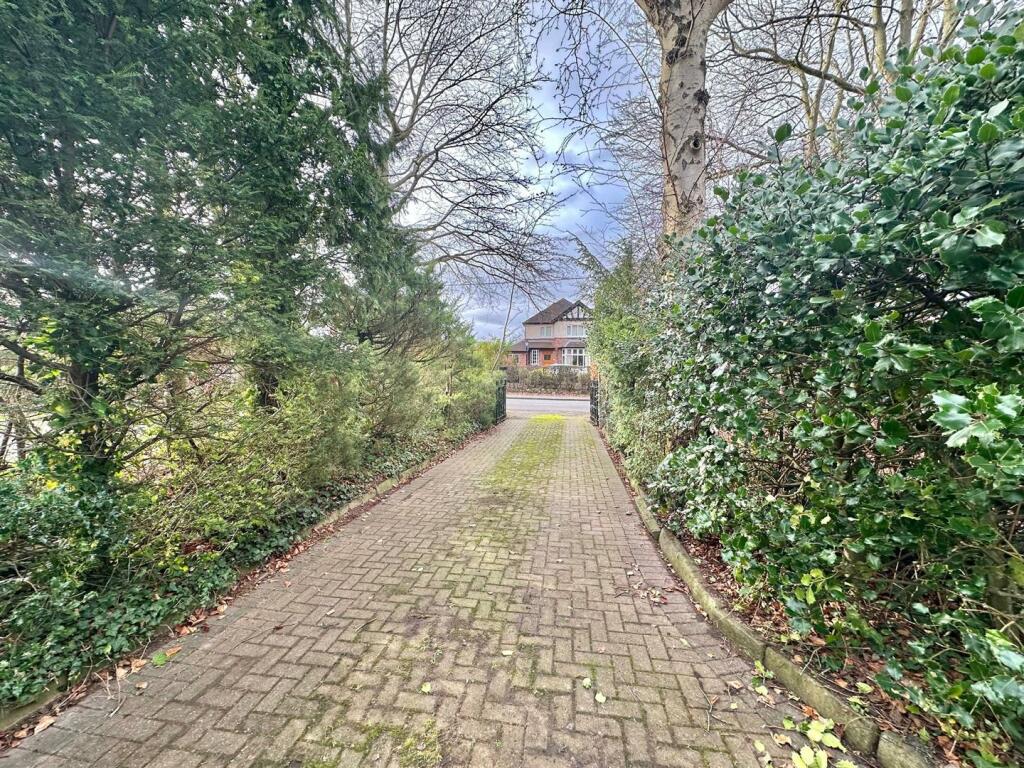 Additional property image - Rope Lane, Wistaston, Cheshire