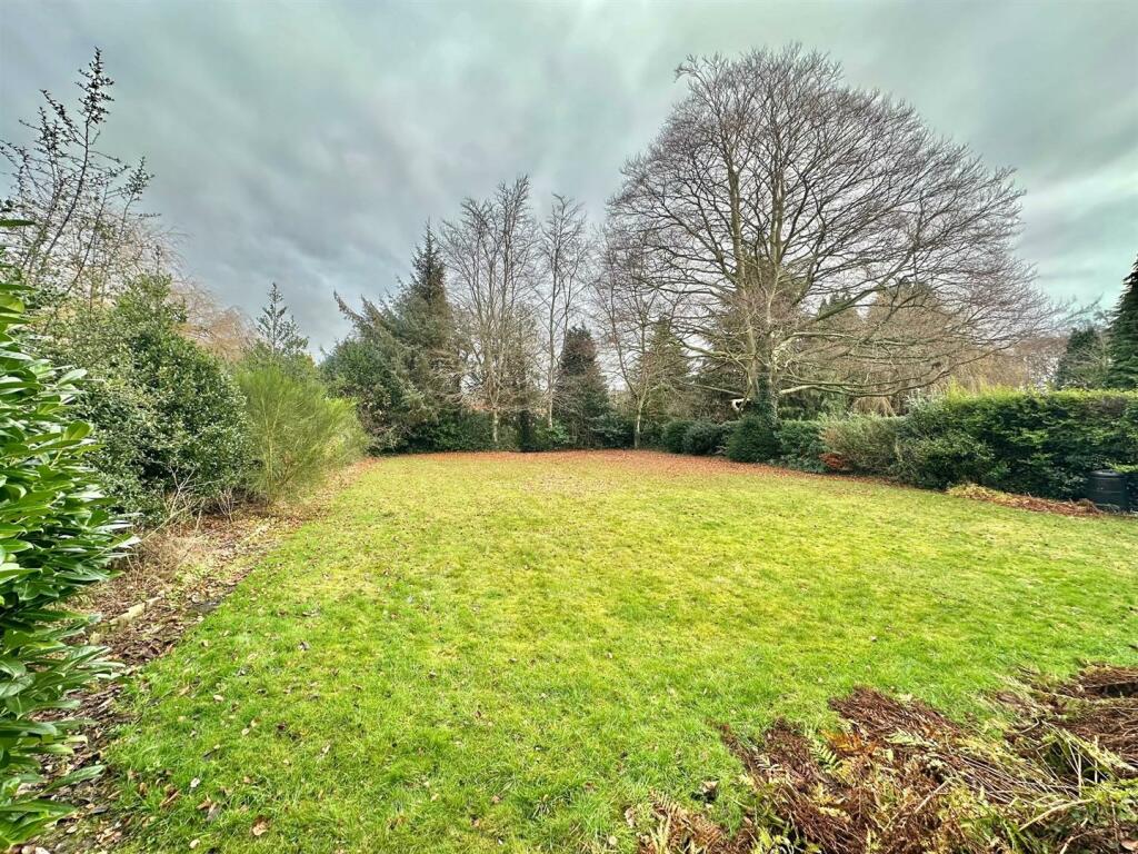 Additional property image - Rope Lane, Wistaston, Cheshire