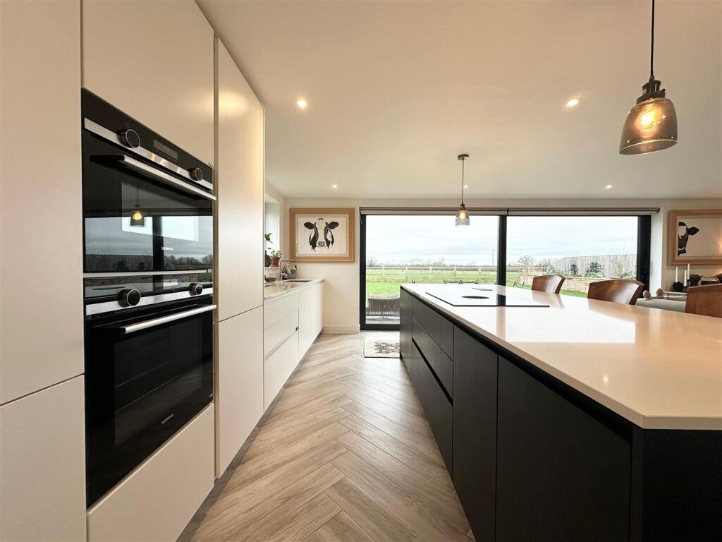 Additional property image - Snape Lane, Weston, Cheshire