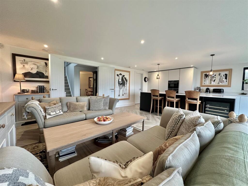 Additional property image - Snape Lane, Weston, Cheshire
