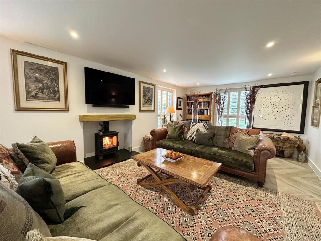 Additional property image - Snape Lane, Weston, Cheshire