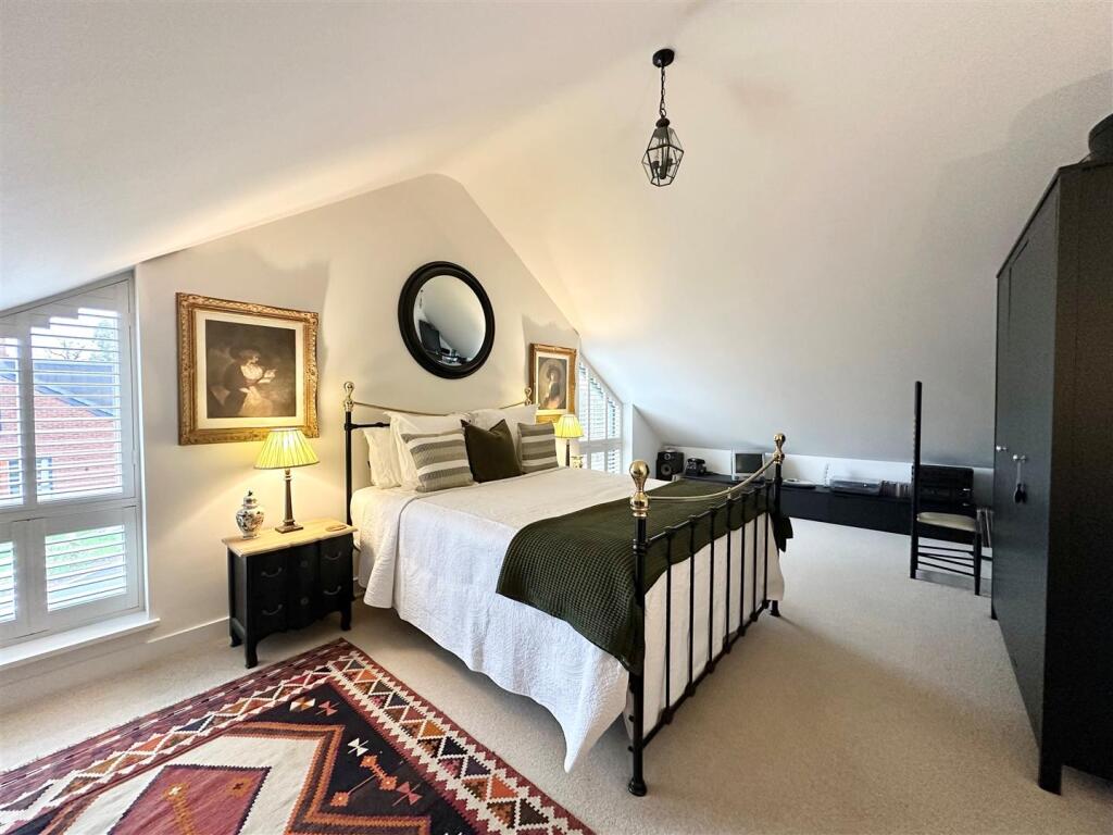Additional property image - Snape Lane, Weston, Cheshire