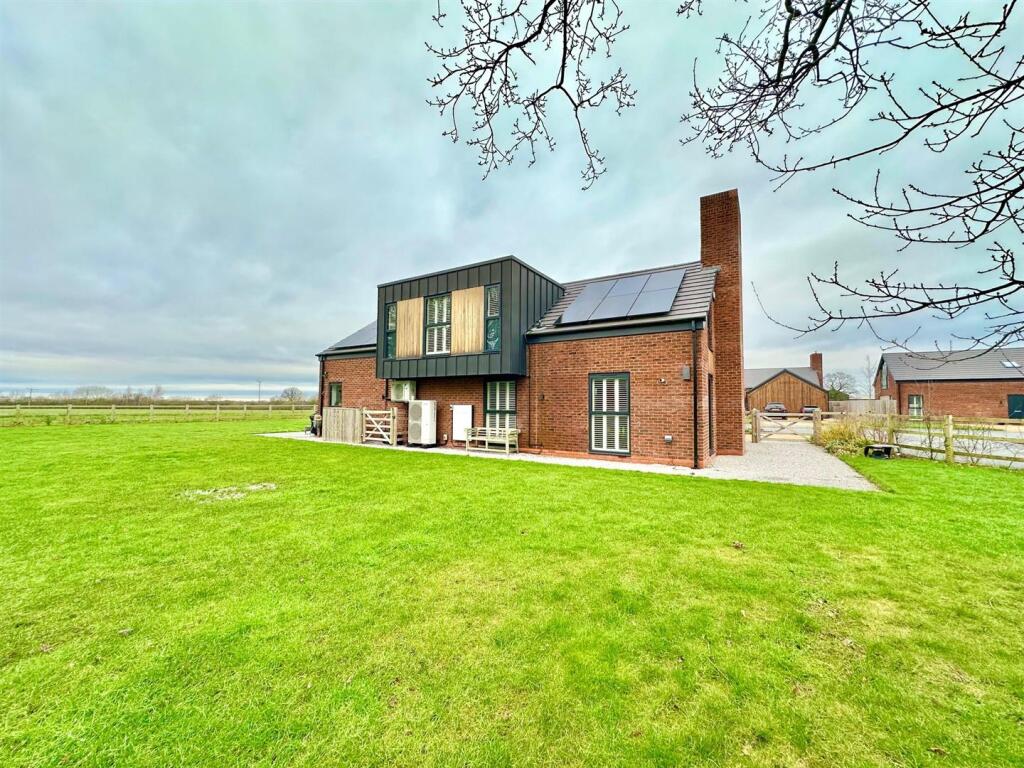 Additional property image - Snape Lane, Weston, Cheshire