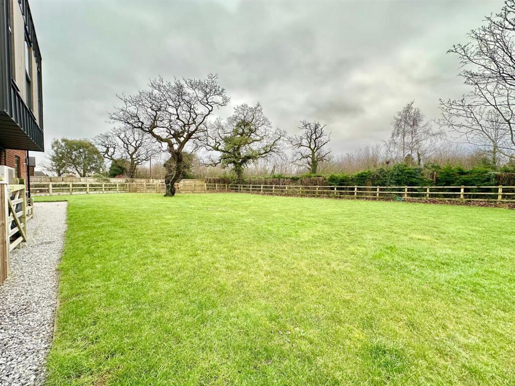 Additional property image - Snape Lane, Weston, Cheshire
