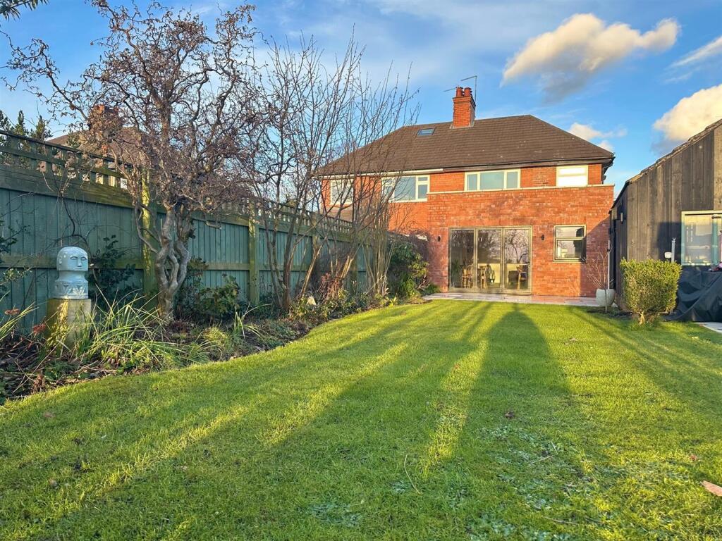 Additional property image - Rope Lane, Wistaston, Cheshire