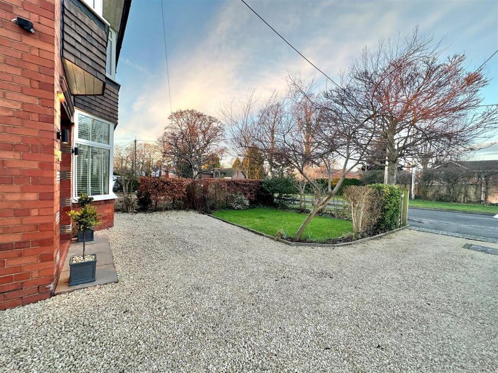 Additional property image - Rope Lane, Wistaston, Cheshire