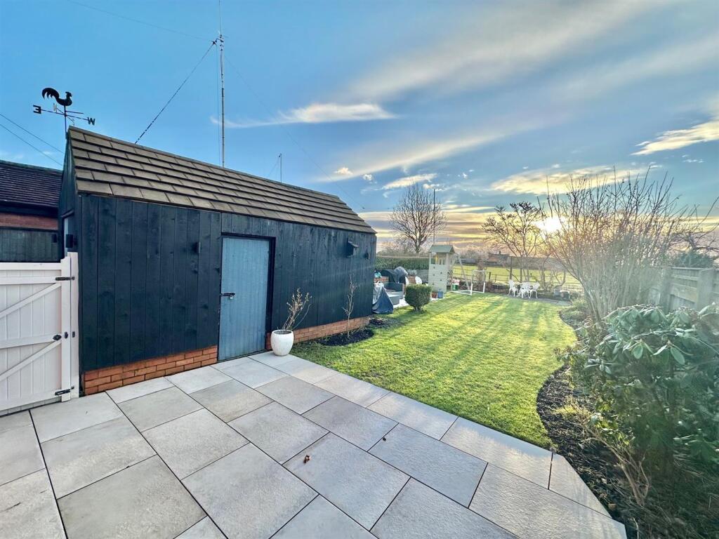 Additional property image - Rope Lane, Wistaston, Cheshire