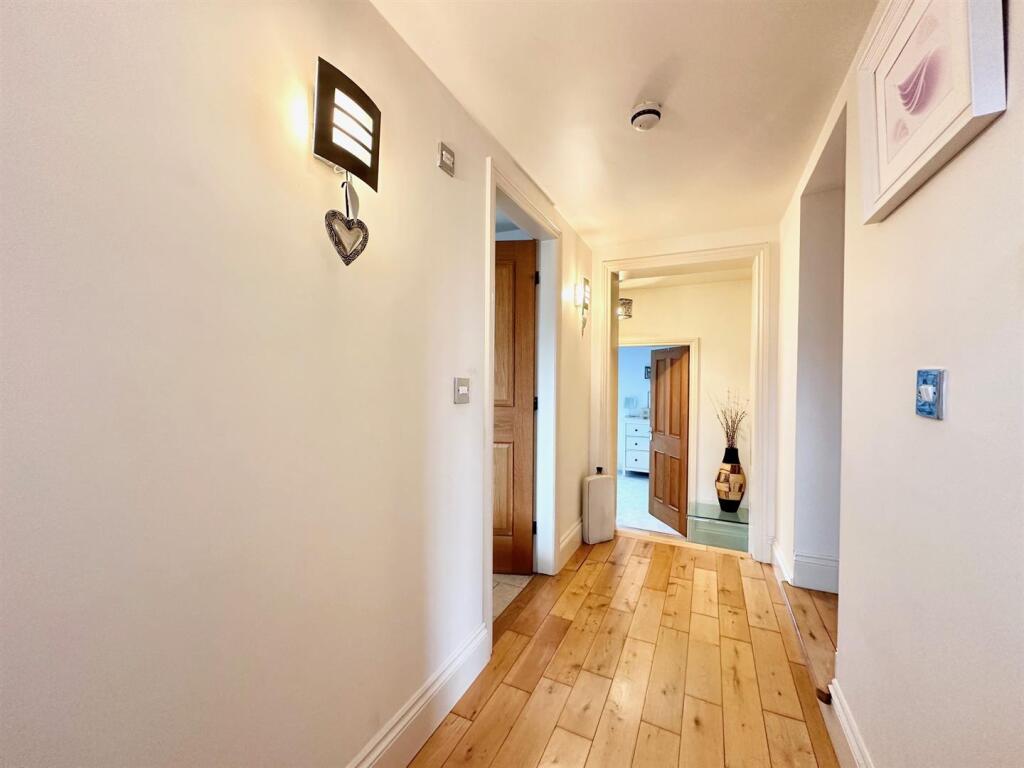 Additional property image - Welsh Row, Nantwich, Cheshire
