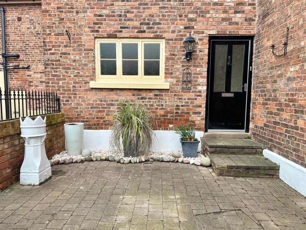 Additional property image - Welsh Row, Nantwich, Cheshire