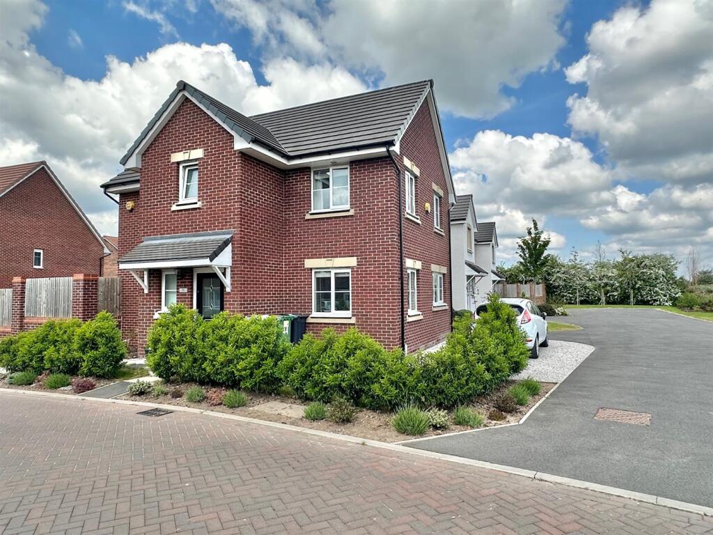 Main image of property: Heald Way, Willaston, Cheshire