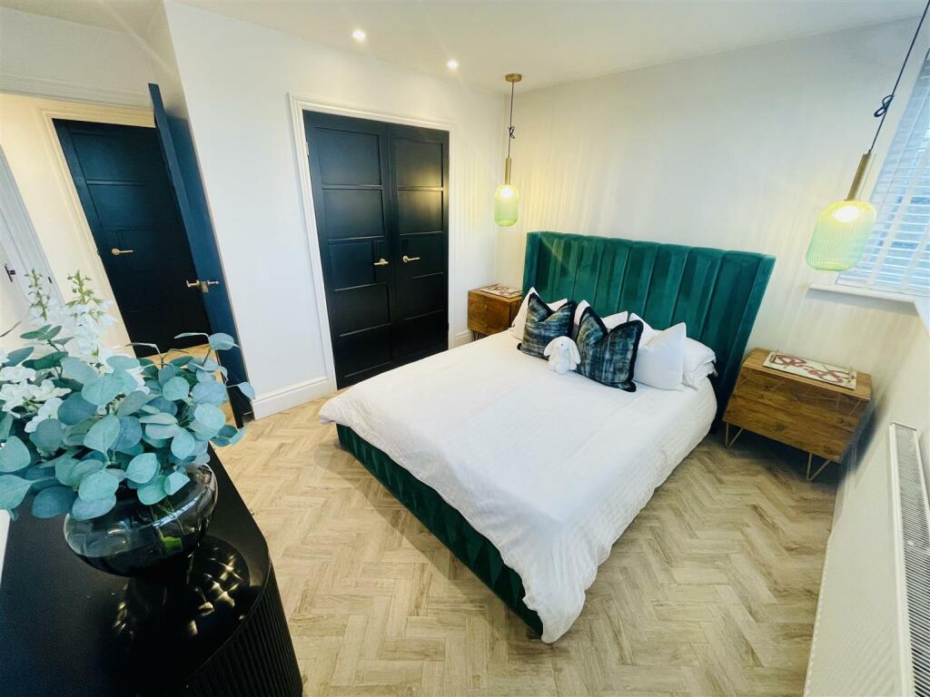 Additional property image - Old Vicarage Lane, Hartford, Northwich