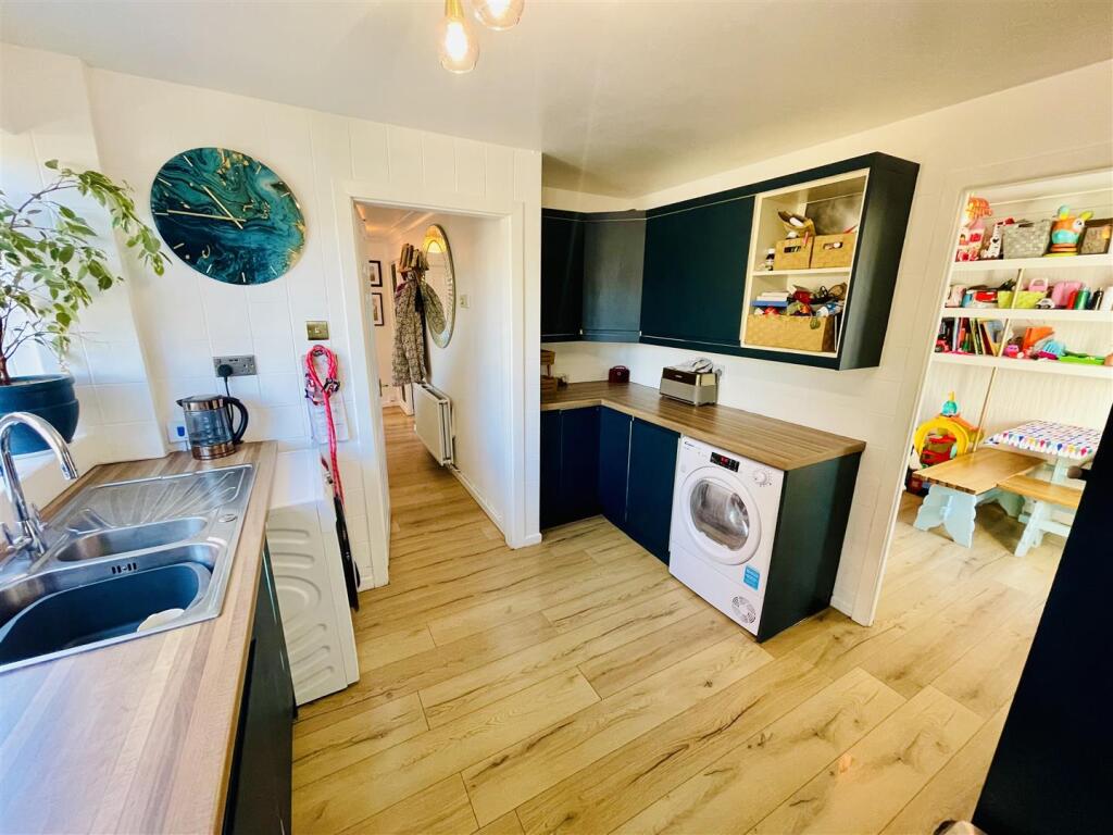 Additional property image - Grosvenor Avenue, Hartford, Northwich