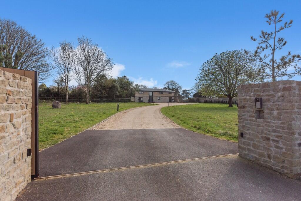 Main image of property: Alveston Road, BS32