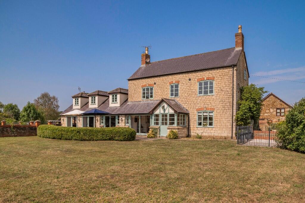 Main image of property: Breadstone, Berkley