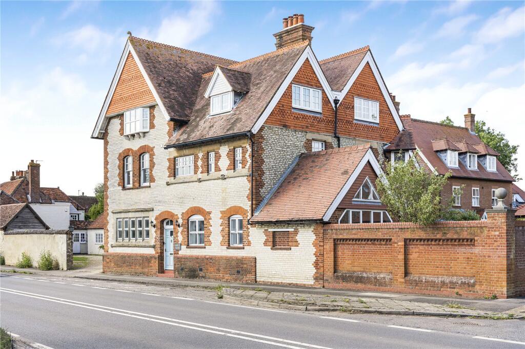 Main image of property: Henley Road, Shillingford, Wallingford, Oxfordshire, OX10