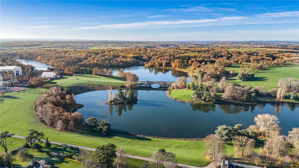 Main image of property: Woodstock, Oxfordshire, OX20