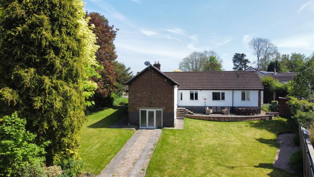 5 bedroom detached bungalow for sale in Hall Drive, BurtonOnTheWolds