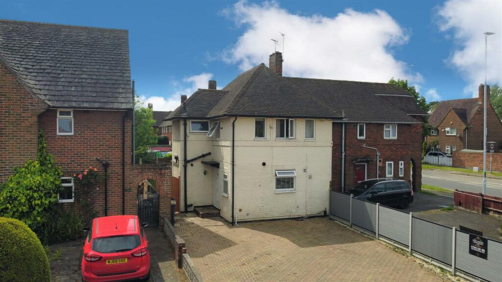 Main image of property: Leicester Road, Loughborough