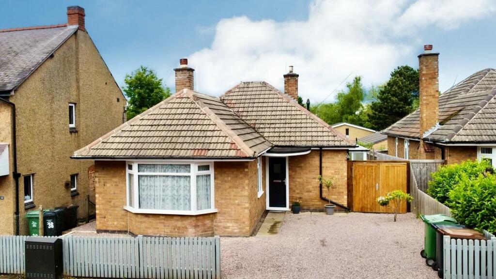 2 bedroom detached bungalow for sale in Garendon Road, Shepshed