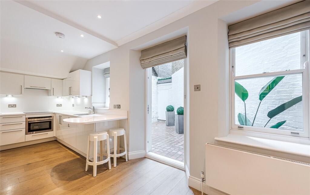 Main image of property: St Georges Square, London, SW1V