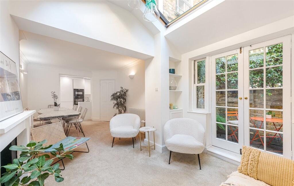 Main image of property: Charlwood Street, London, SW1V