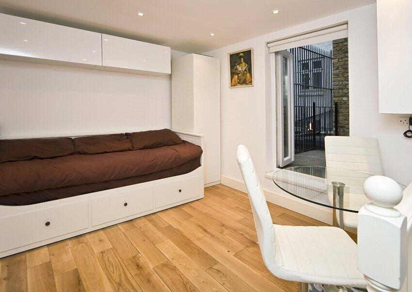 Main image of property: Upper Tachbrook Street, London, SW1V